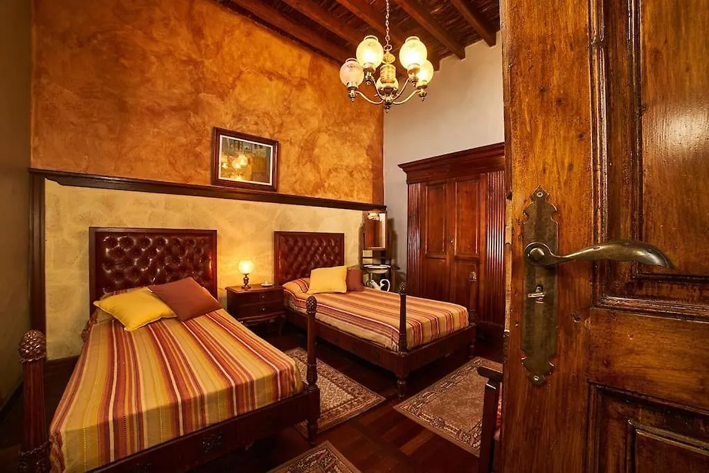 Antigua Escuela Old School De 1840 Villa Fasnia 0*,  Spain
